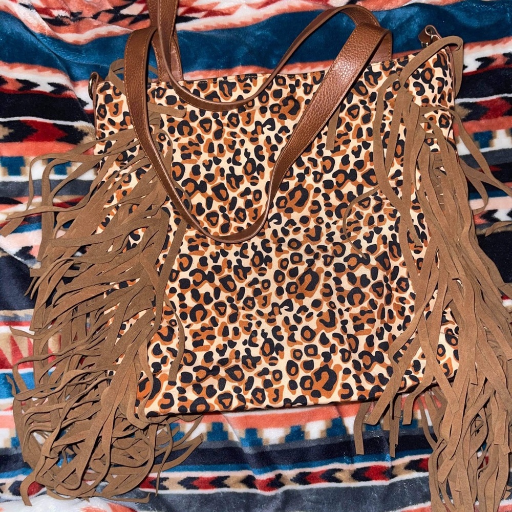 Fringe cheetah bag